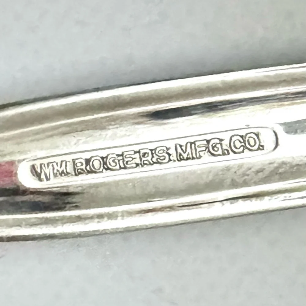 Vintage 1960s Wm Rogers Silverplate Grapefruit Spoons Set of 4 Serrated Flatware